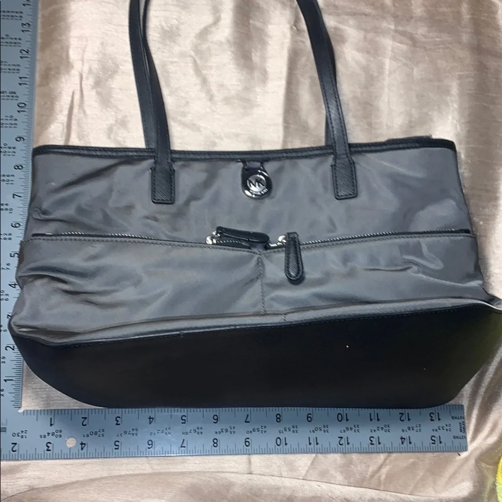 Michael Kors Black Tote GUC